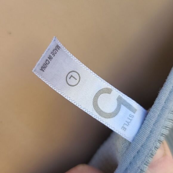 Style 5 grey ribbed snap button croptop - Picture 5 of 5